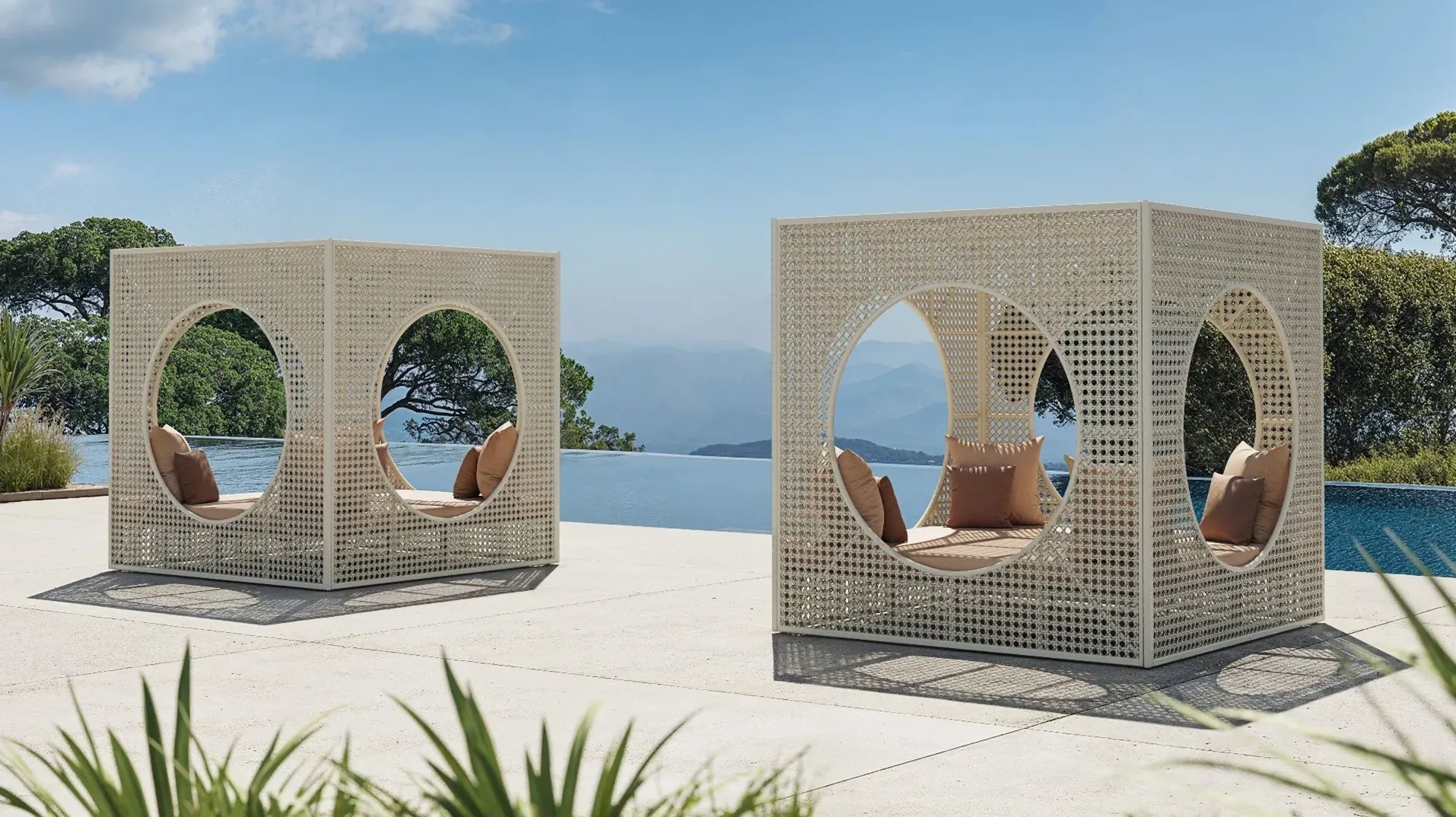 Neo Cube by Noel Royo Asenjo