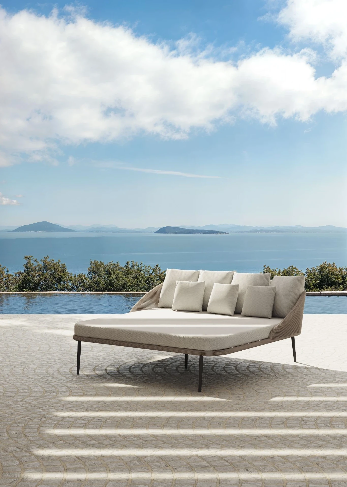 Rodona Daybed