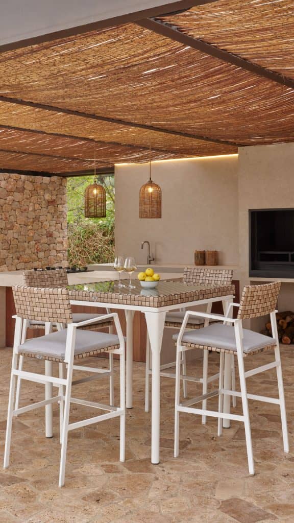 22946_Barstool Brafta_Seashell FF 30mm_Skyline_2