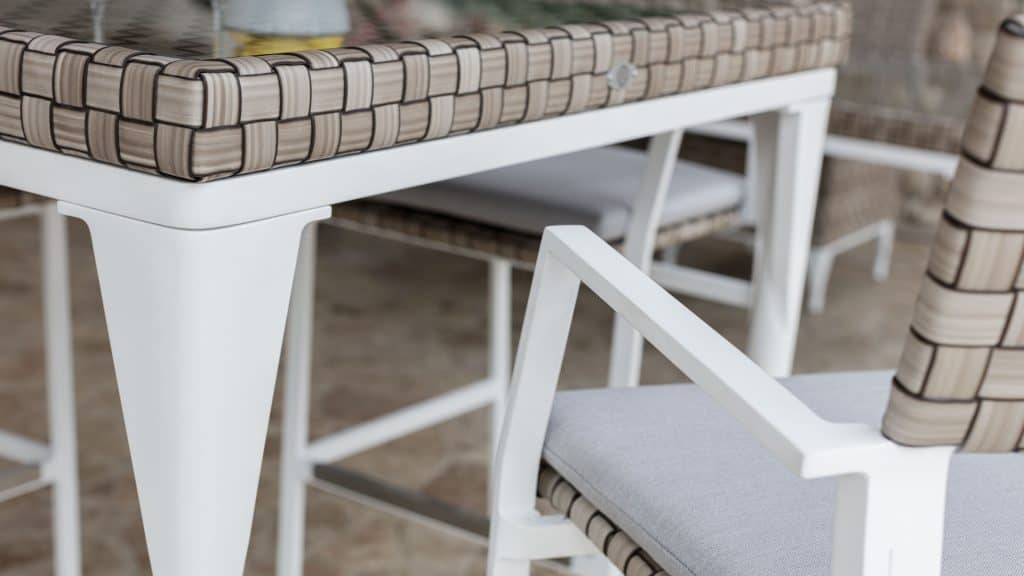 22947_Bar Table Brafta_Seashell FF 30mm_Skyline_5