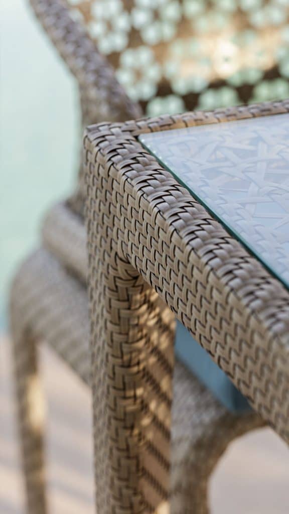 23097-Rect-Bar-Table-Journey-Seashell-FF-7mm-Skyline-Design-04