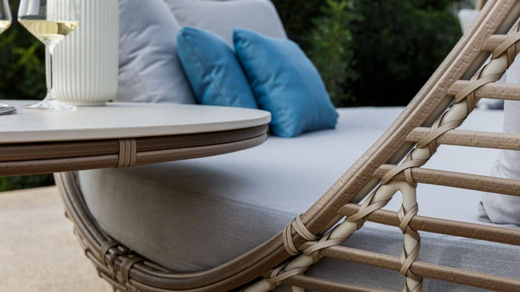 23507_Aux.Table Ganesha_Seashell Mushroom 15mm_Skyline_2