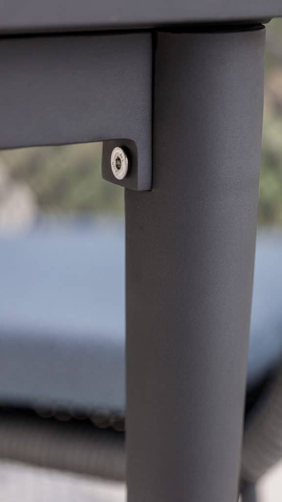 23518_Dining Table Moma_Aluminum Carbon_Skyline_5