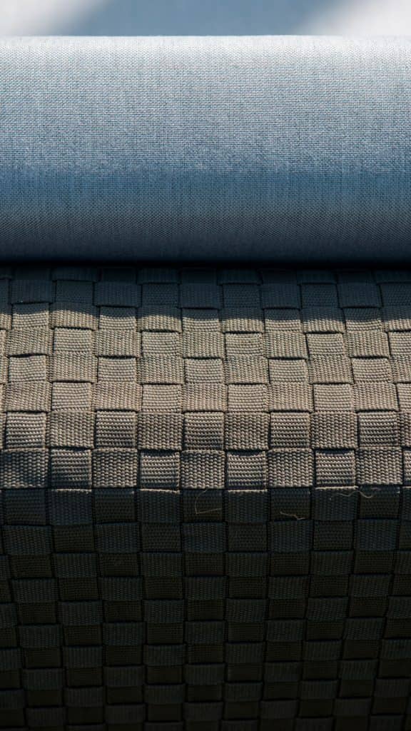 23719_Corner Module Ona_Dark Grey Strap 21mm_Skyline_4