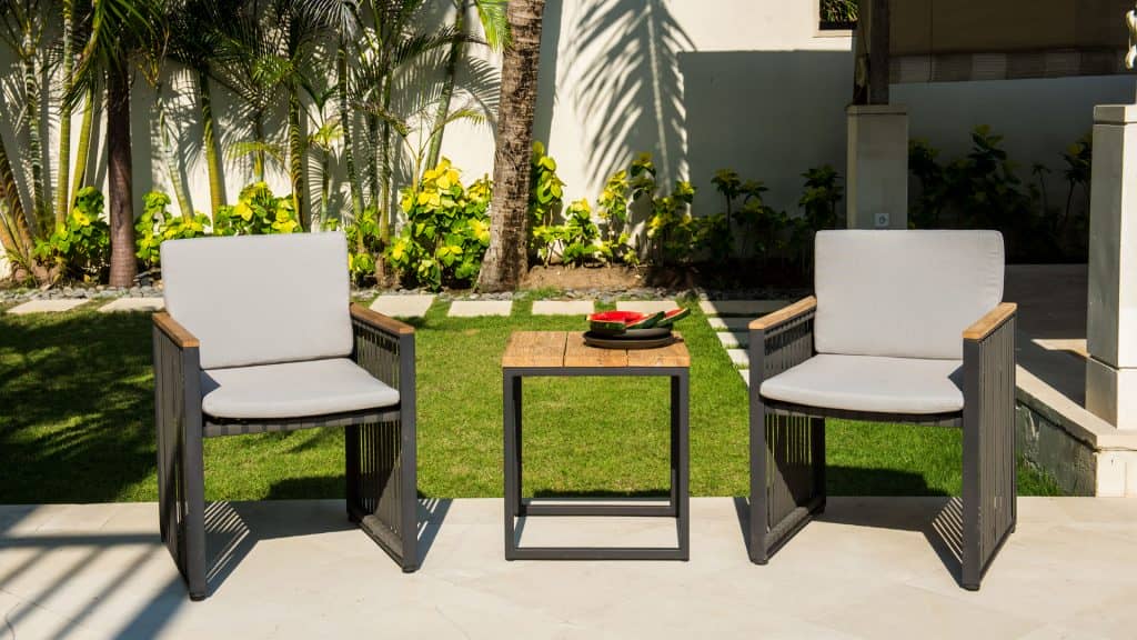 23805_Side Table Alaska_Natural Teak_Skyline_3