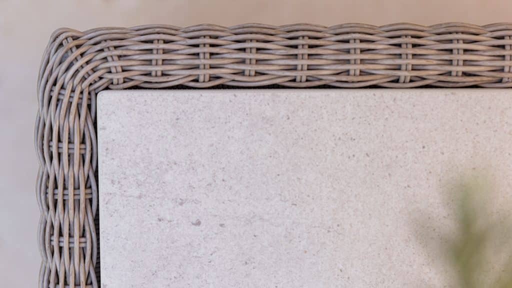 23884-Coffee-Table-Arena-Seashell-Polyrod-Skyline-Design-4