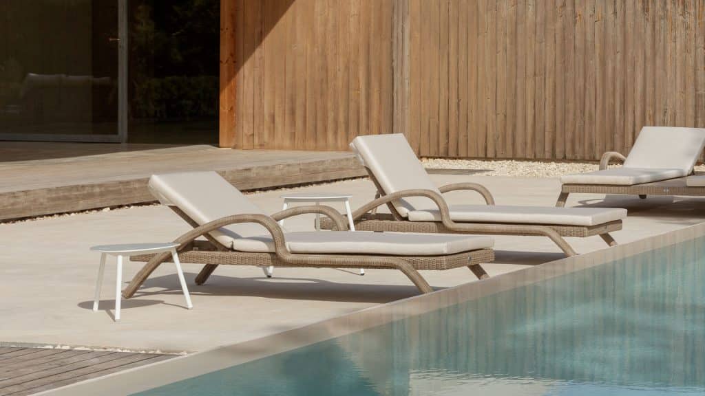 23887-Single-Lounger-Arena-Seashell-Polyrod-Skyline-Design-4