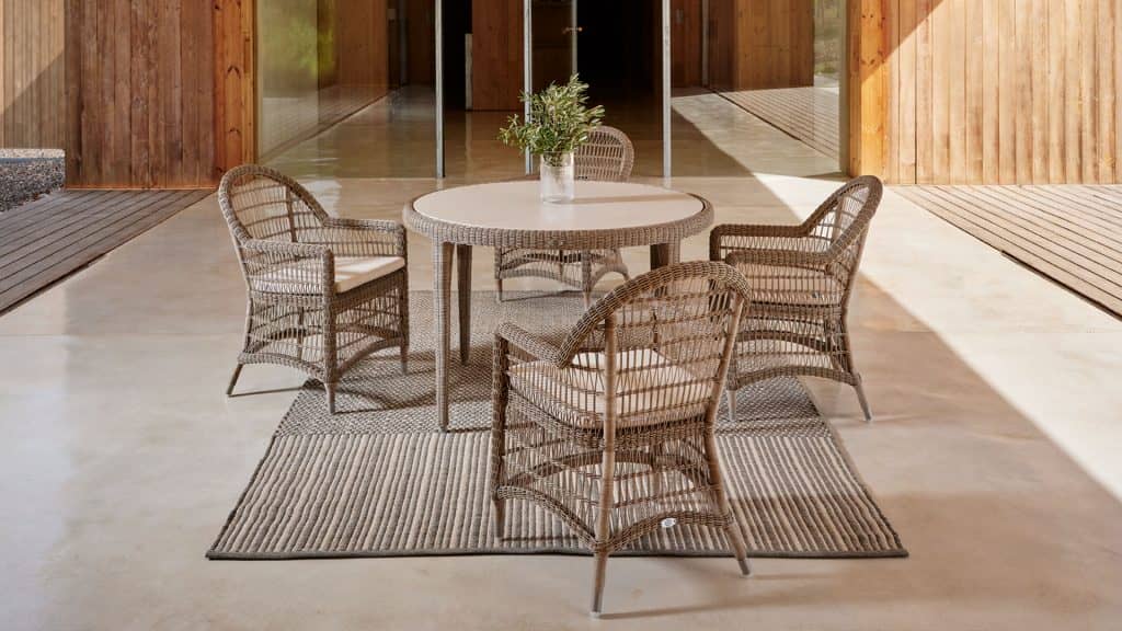 23890-Round-Dining-Table-Arena-Seashell-Polyrod-Skyline-Design-2