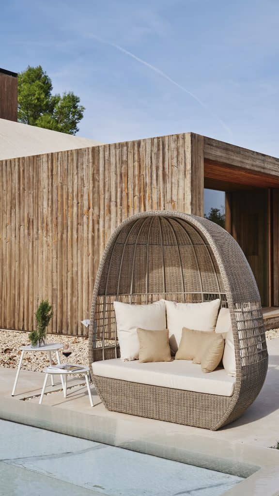 23893-Daybed-Arena-Seashell-Polyrod-Skyline-Design-6