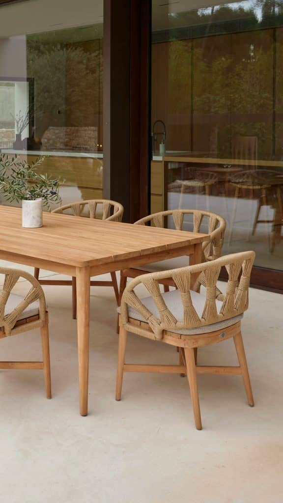 24100.01_Rect_Dining-table-Krabi_Natural-Teak_Skyline-Design_4