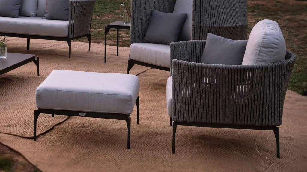 24156-Ottoman-Boston-Strap-Light-Grey-Skyline-Design-02