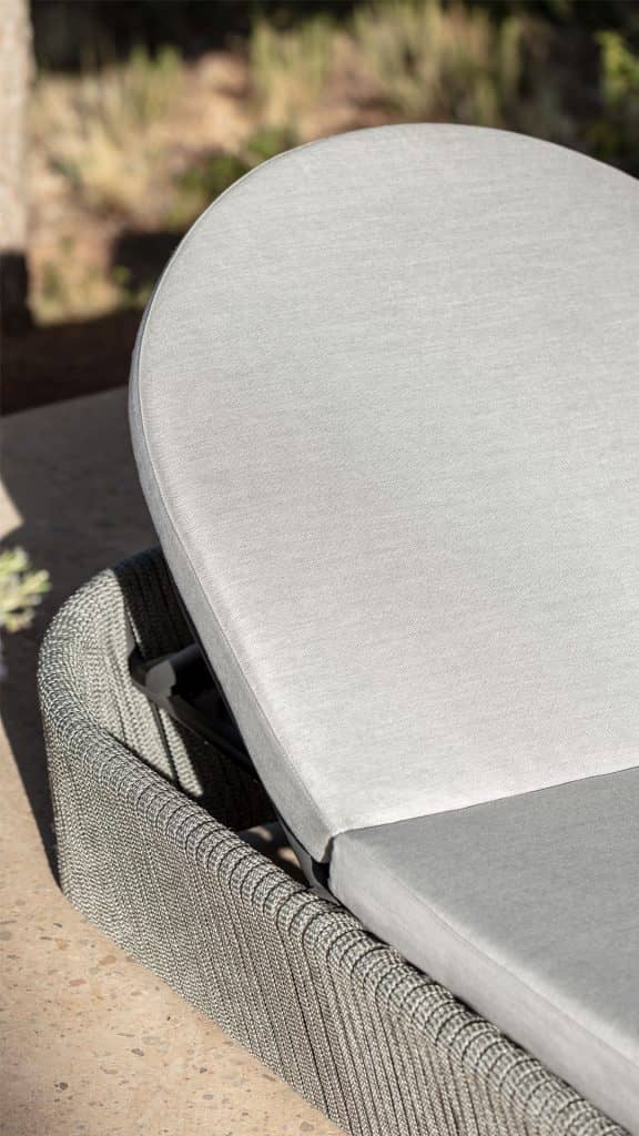 24163-Single-Lounger-Boston-Strap-Light-Grey-Skyline-Design-05