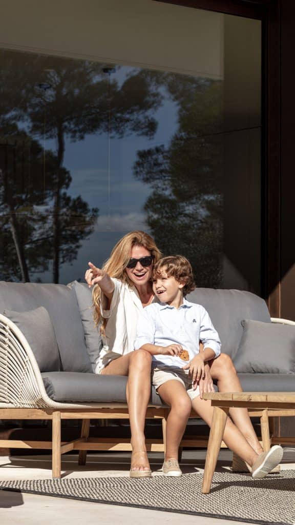 24193-Sofa-Alaska-White-Wash-Polyrod-6mm-Skyline-Design-3