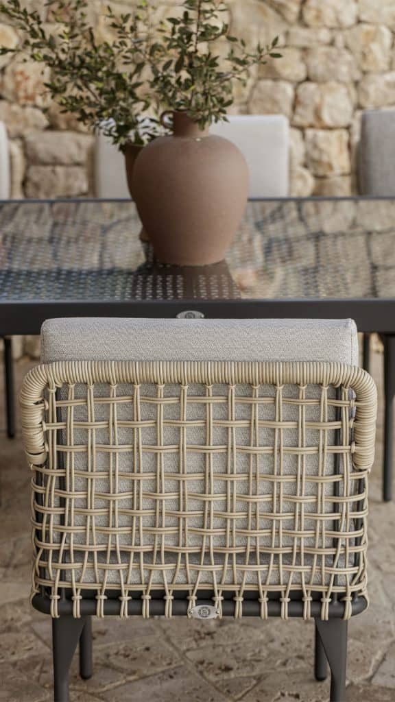 24300_Dining Armchair Riibs_White Seashell Polyrod 5mm_Skyline_2