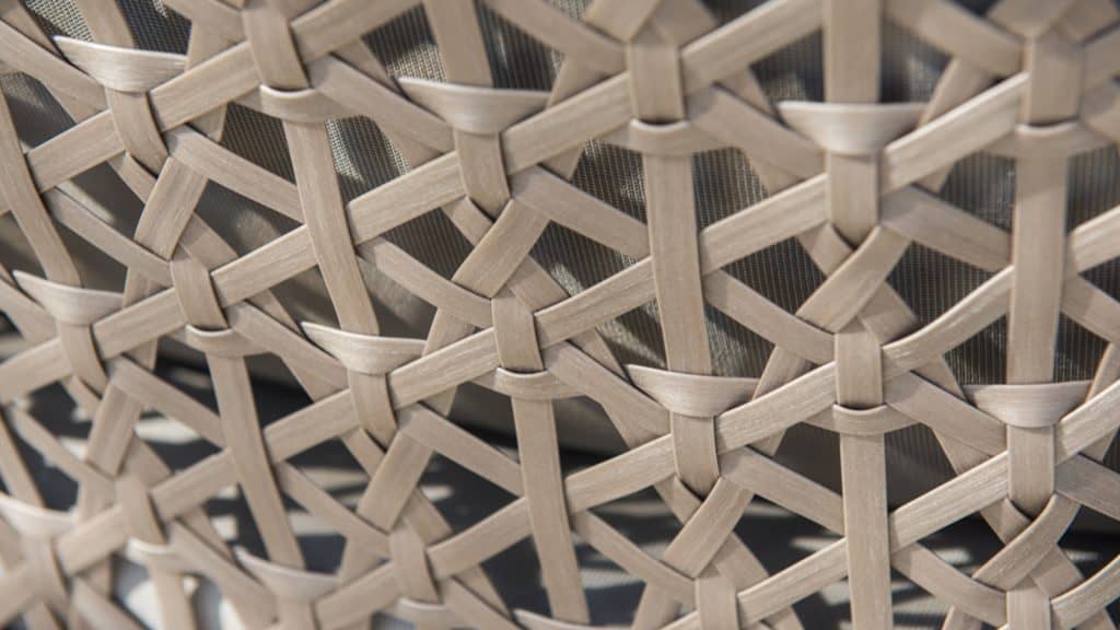 JOURNEY_Skyline_Design_side_table_23095-03