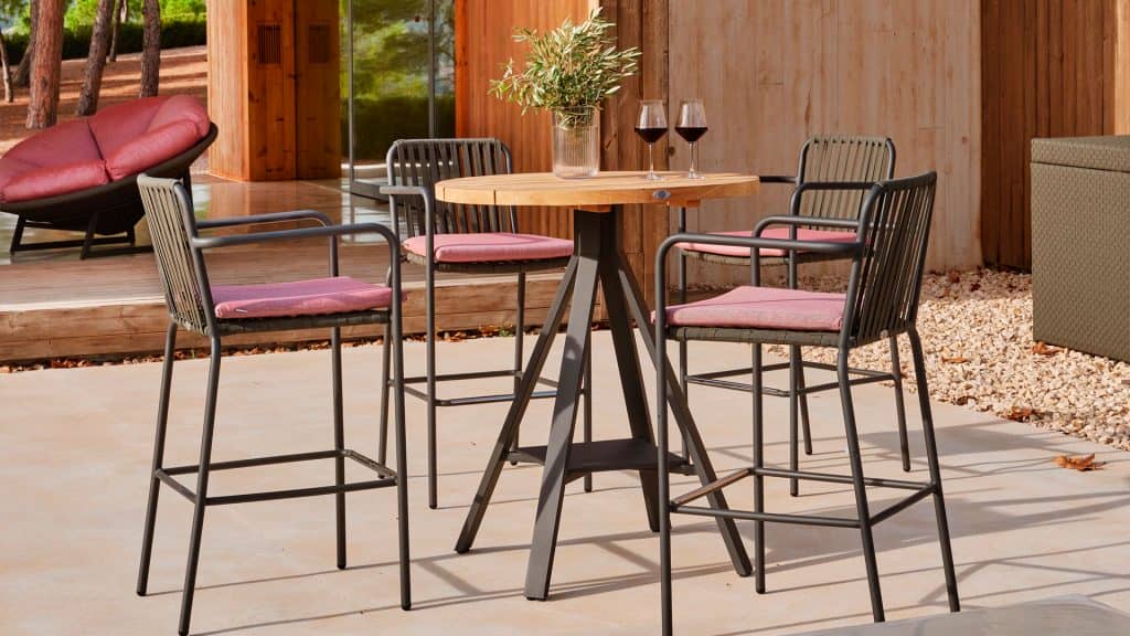 Ona_Dark Grey Strap 21mm_Skyline_07