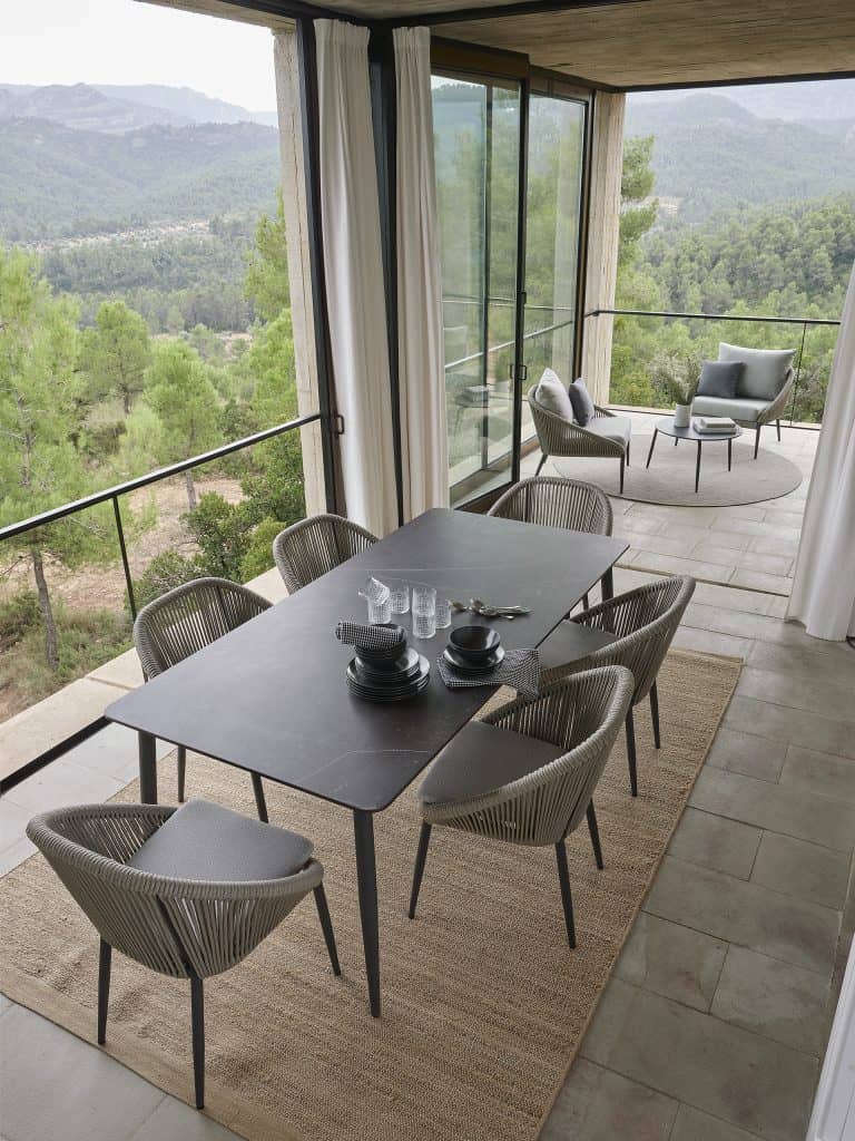 RODONA-DINING TABLE RECT
